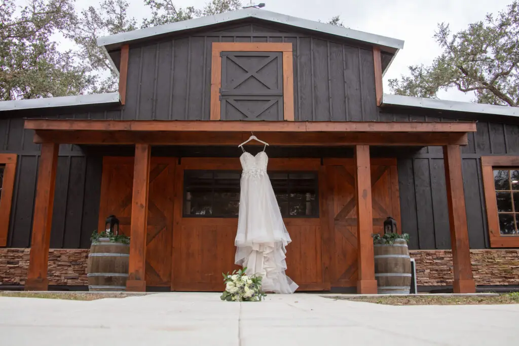 Madison Barn wedding photographers