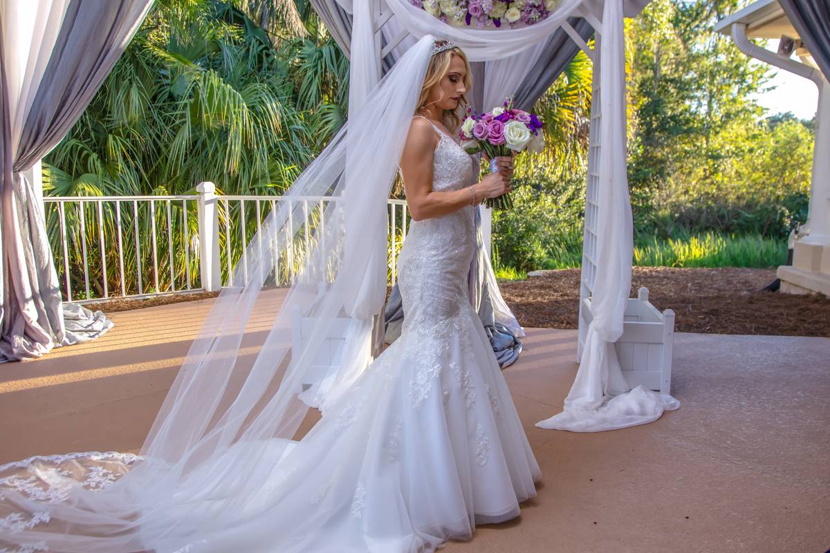 Wedding photography at Crescent Oaks Golf Club Tarpon Springs FL