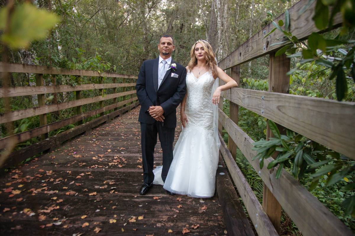 Wedding photography at Crescent Oaks Golf Club Tarpon Springs FL