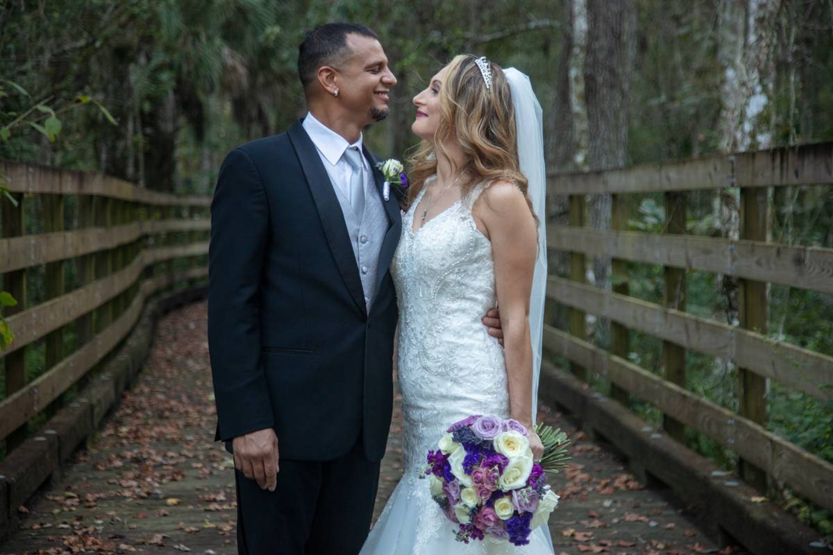 Wedding photography at Crescent Oaks Golf Club Tarpon Springs FL