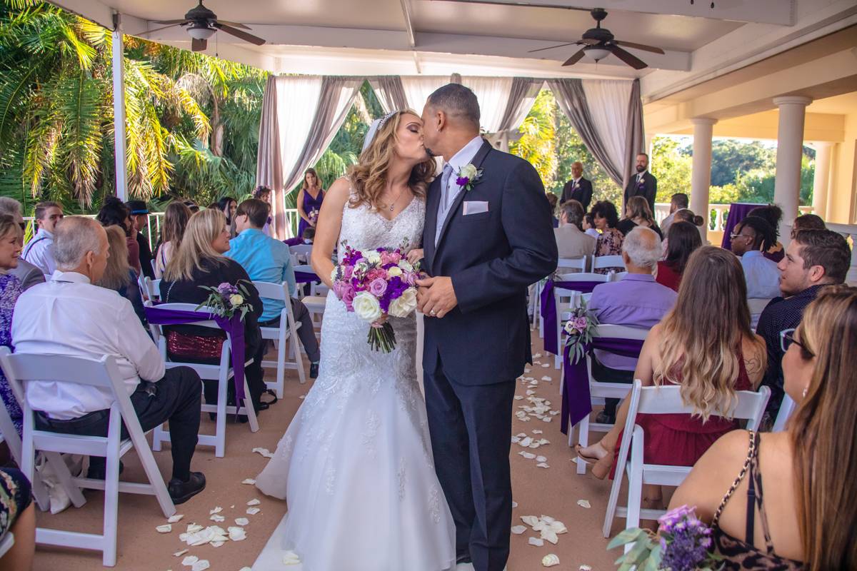 Wedding photography at Crescent Oaks Golf Club Tarpon Springs FL