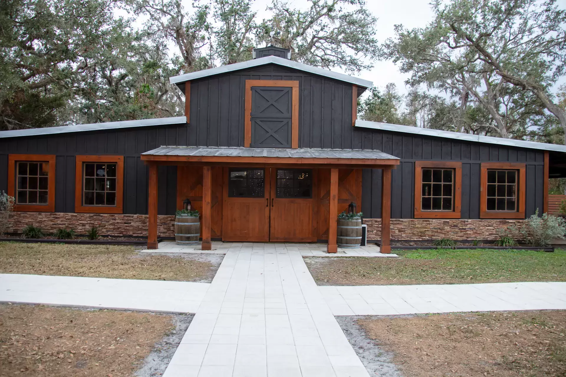 Madison Barn wedding photographers