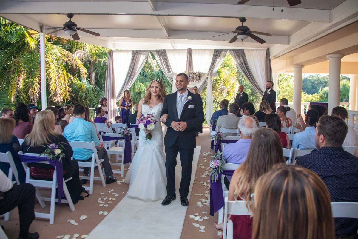 Wedding photography at Crescent Oaks Golf Club Tarpon Springs FL