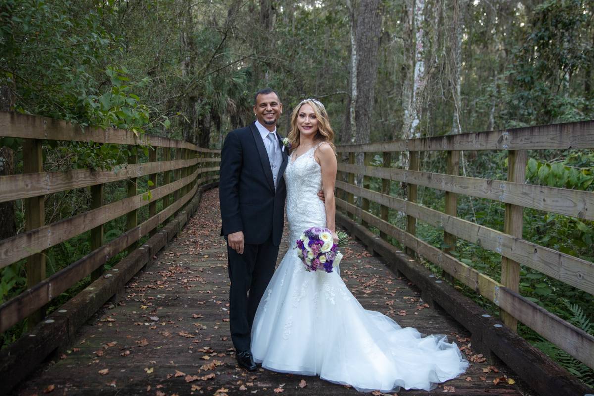 Wedding photography at Crescent Oaks Golf Club Tarpon Springs FL